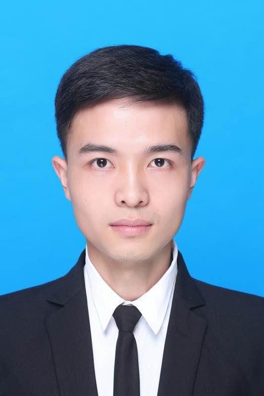 曾艺宏照片.jpg